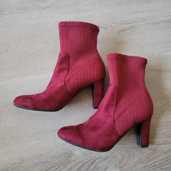 ‼️SOLD‼️Tizel Shoes Impo Sock Booties By Tizel - Picture 2 of 4